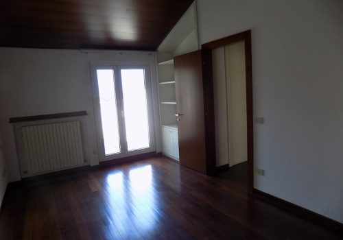 Colico - via vitali -35